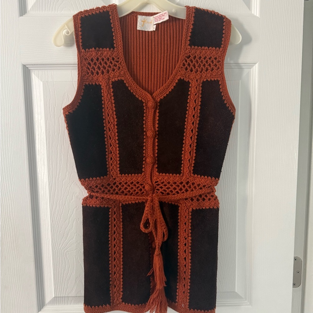TARRI Vintage 70's Brown Leather Suede Rust Crochet Patchwork Vest, Large